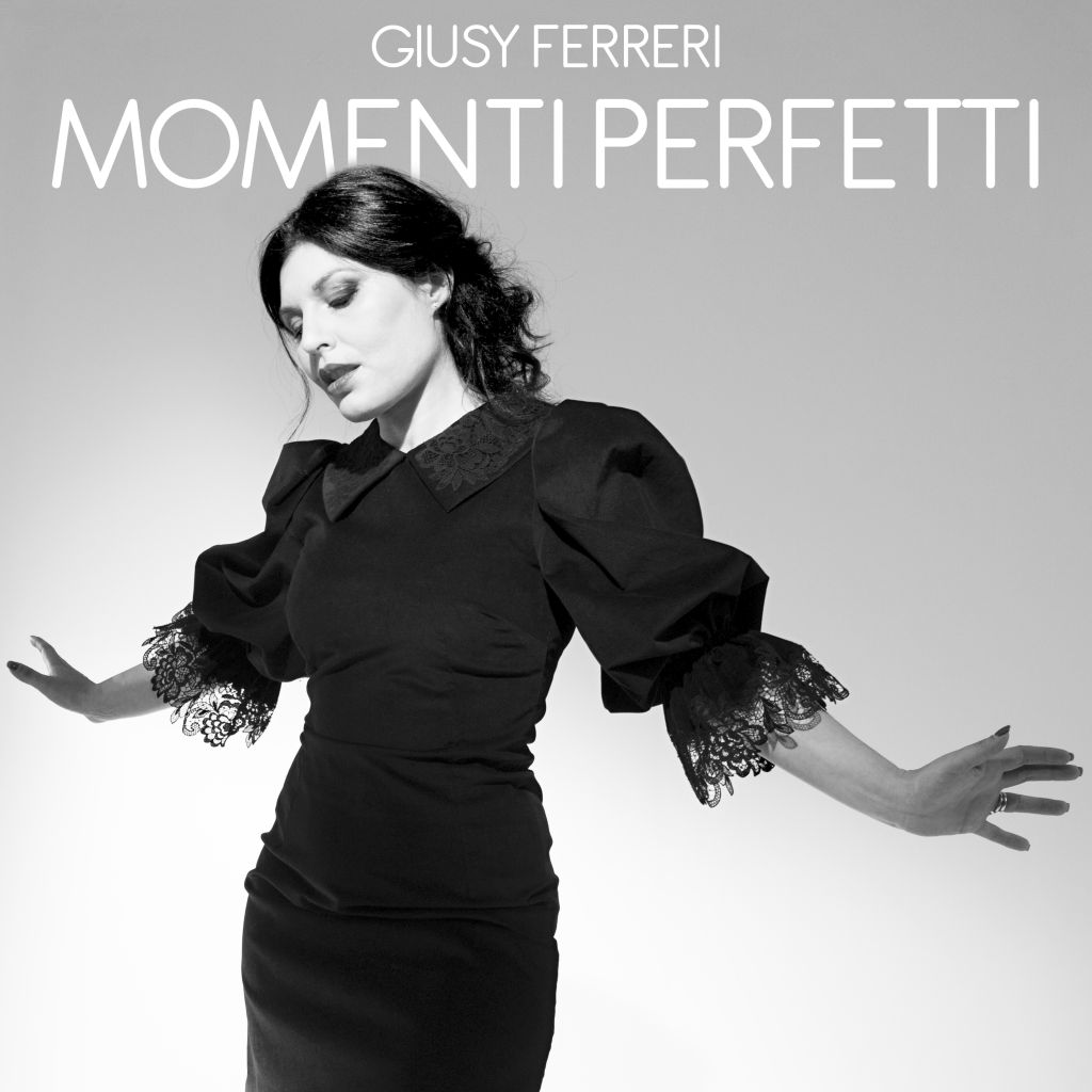 GIUSY FERRERI_Momenti Perfetti_cover (2)